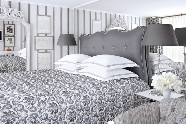 Uniworld SS Antoinette - Suite.jpg